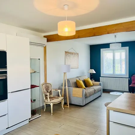 Le - Jolie Maison à Casa de hóspedes 3*